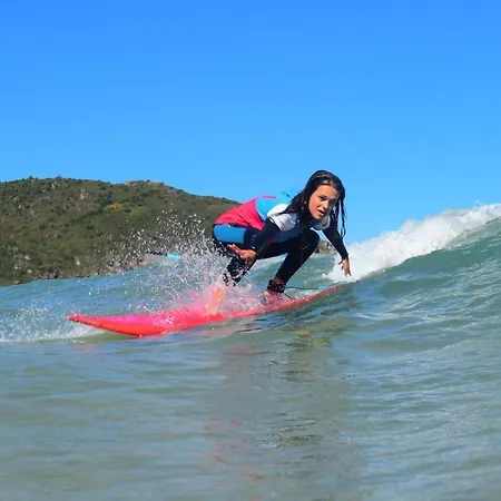 Waves Sound Surf House Completo Holiday home *