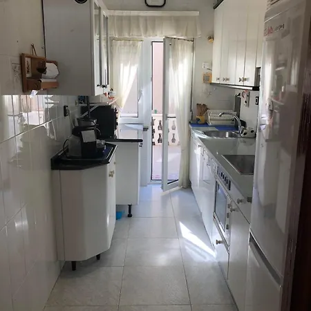 Waves Sound Surf House Completo * Santona