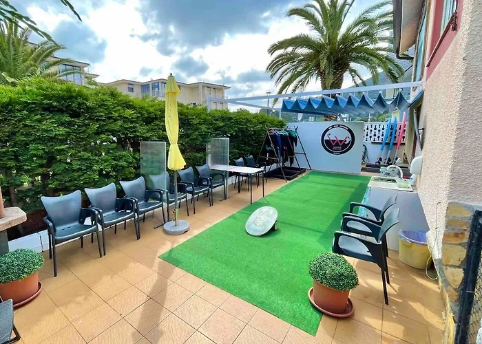 Vakantiehuis Waves Sound Surf House Completo