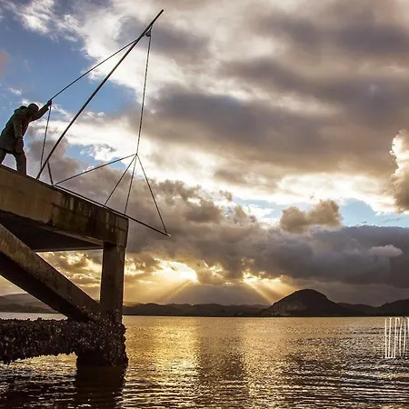 Waves Sound Surf House Completo Дом отдыха Сантонья