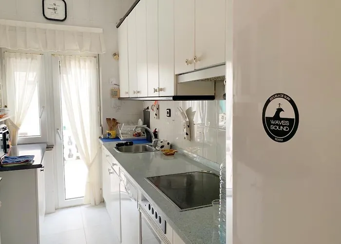 Waves Sound Surf House Completo Santoña